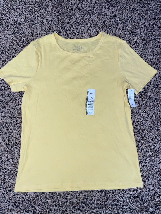 Time and Tru Tops - Time and Tru Yellow Ribbed Crewneck Tee Size 1X (16-18) | NWT